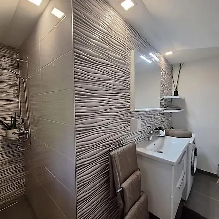 Namastay * سبليت