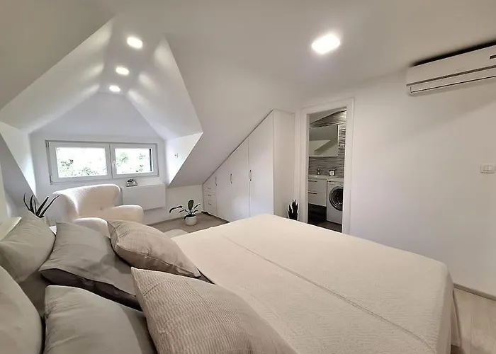 Namastay * ספליט